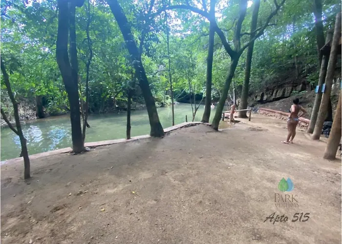 Flat Park Veredas Com Vista Piscina Frigobar E Fogao